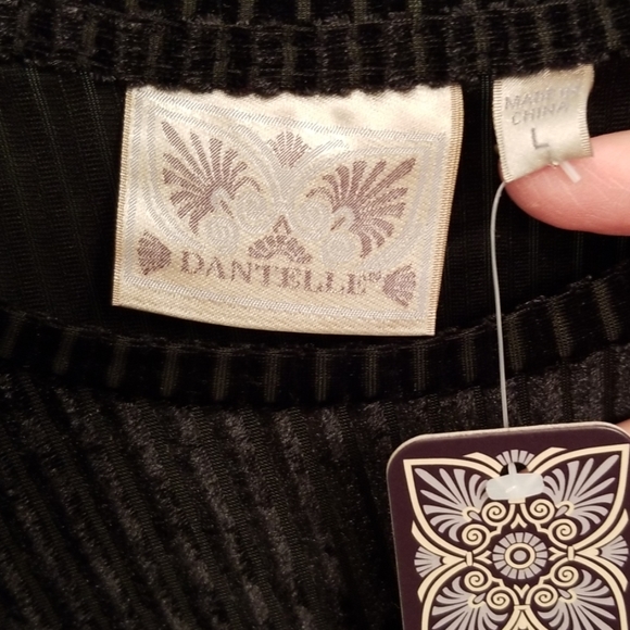 Dantelle Black Velvet Elastic Waist Top in Size L - Picture 2 of 8